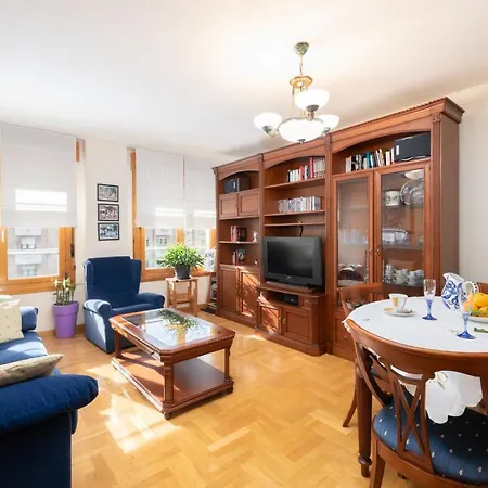 Apartamento Con Piscina * Gijón